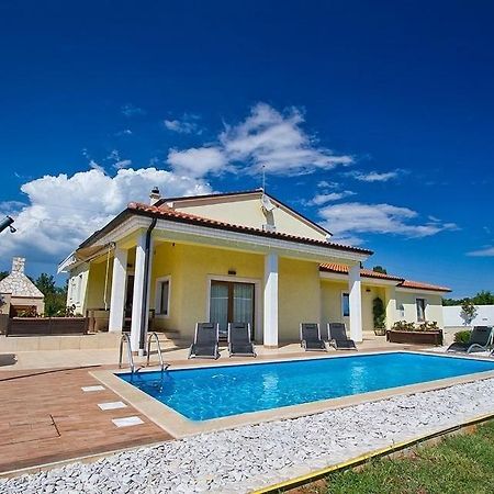 Villa Maggie Šišan Стая снимка