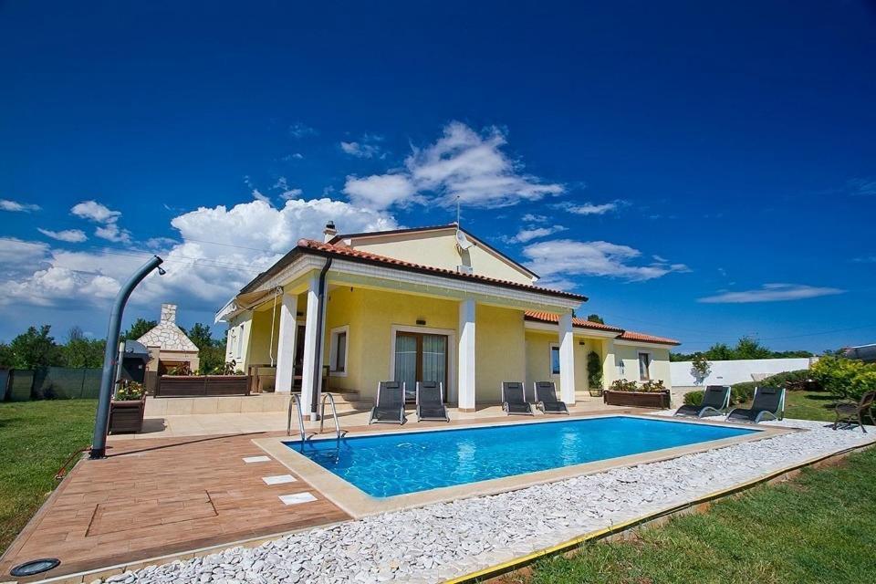 Villa Maggie Šišan Стая снимка