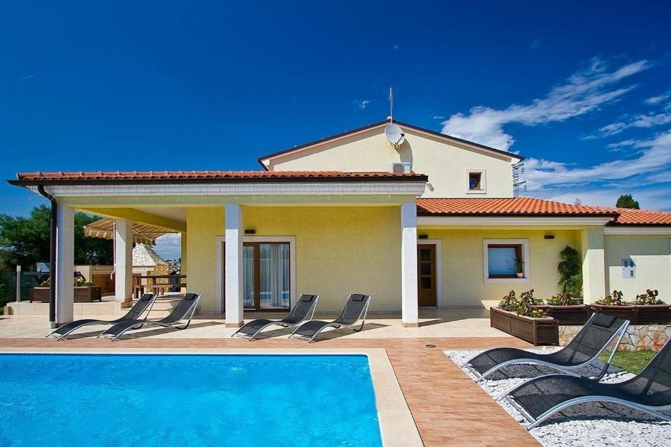 Villa Maggie Šišan Стая снимка